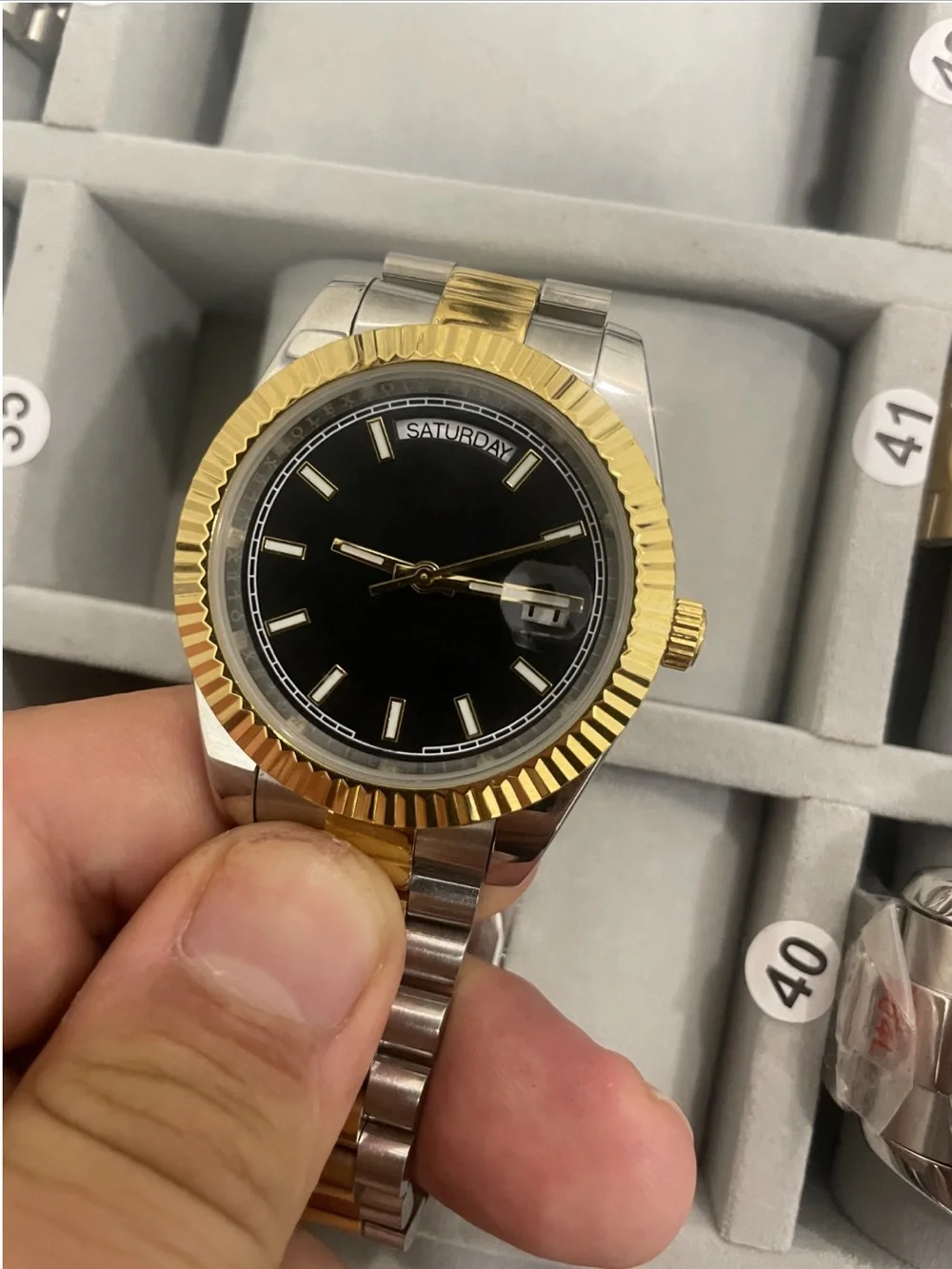 Elegant watch sapphire crystal automatic
